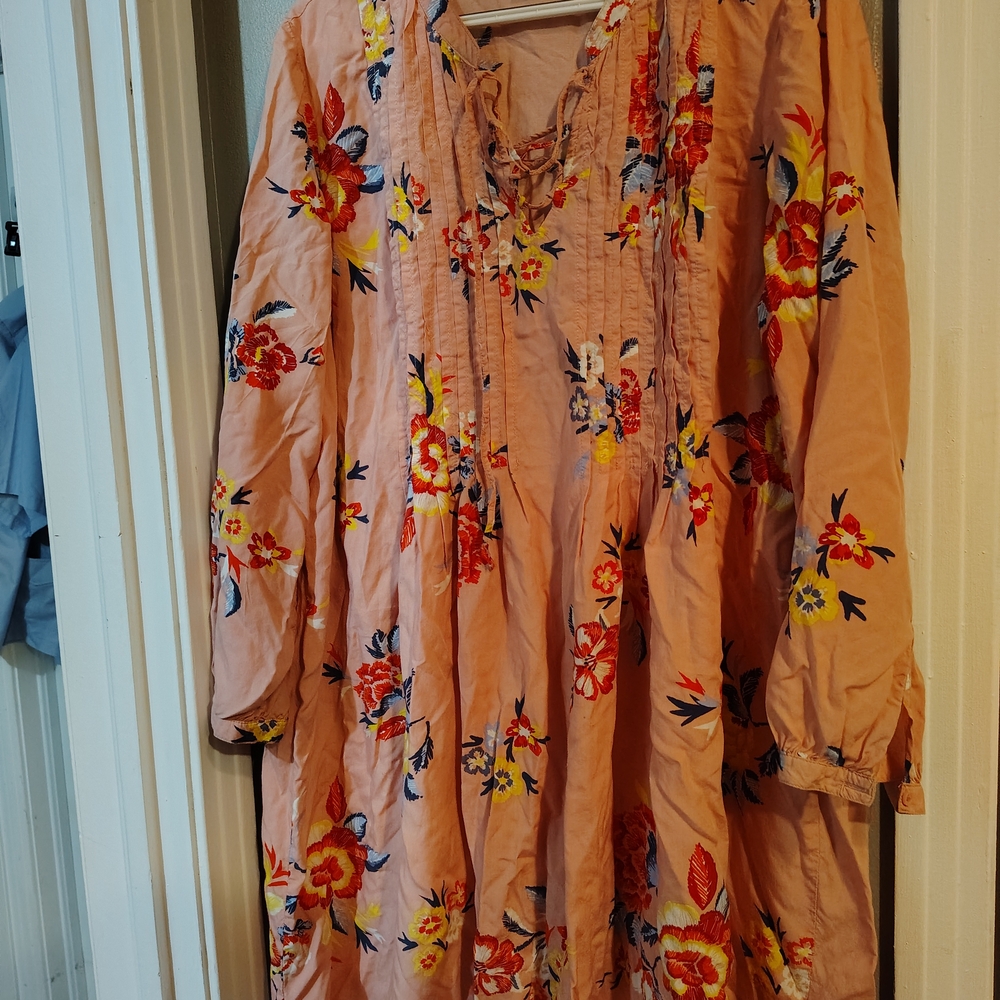 Old Navy Peach Floral Long Sleeve Dress